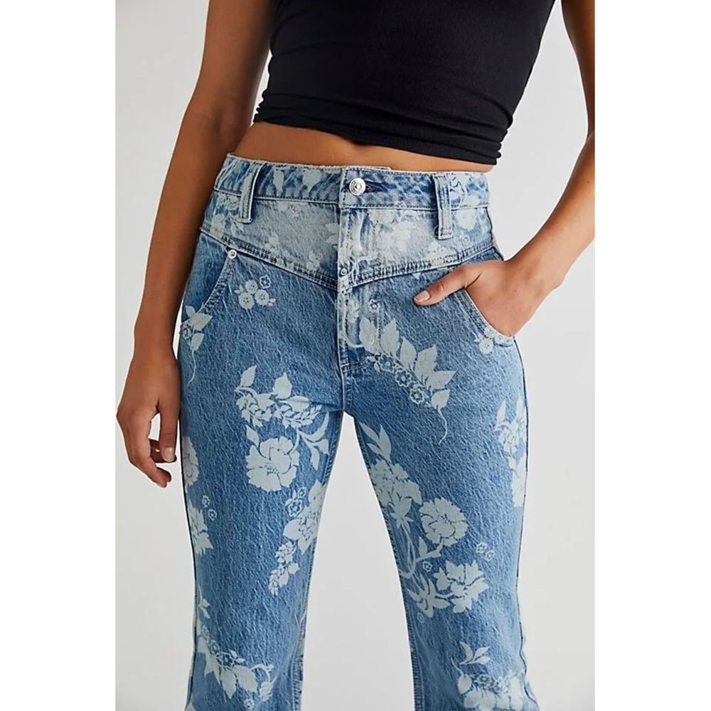 New Free People Naomi Printed Flare Jeans Floral Washed Blue Western Seamed 32 - Picture 5 of 8
